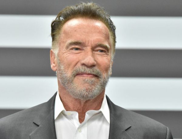 arnold schwarzenegger filme lors de son vaccin contre la covid 19 il lance un message a ses fans